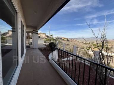 Main picture of 2917 Desert Vista Dr