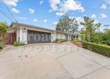 Main picture of 2113 Sleepy Hollow Rd