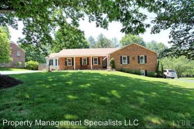 Main picture of 122 Buxton Dr
