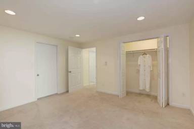 Main picture of 537 Merlins Ln