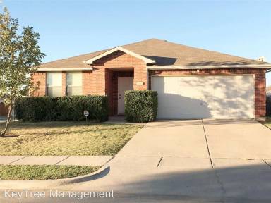 Main picture of 1601 Fieldstone Dr