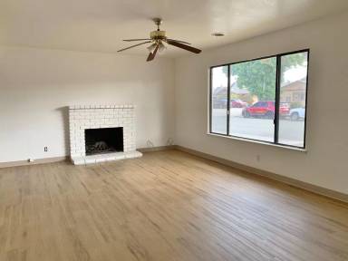 Main picture of 1590 Cembellin Dr