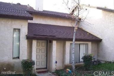 Main picture of 1974 E Lynwood Dr