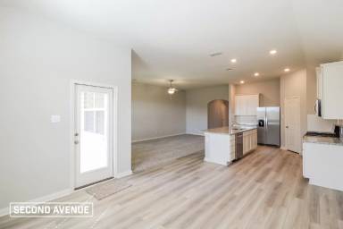 Main picture of 2105 Dakota Dr