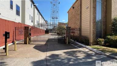 Main picture of 3303 W Greenridge Dr
