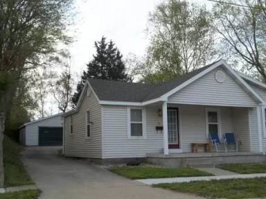 Main picture of 21 Monroe Ave
