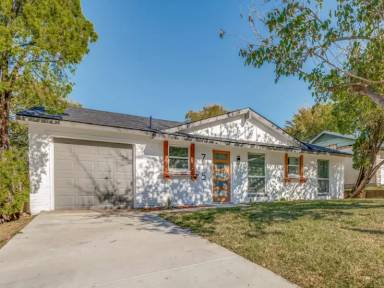 Main picture of 715 Botany Bay Dr