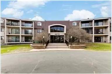 Main picture of Fountain Lake Condominiums
