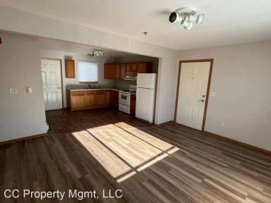Main picture of 626 N 1st St