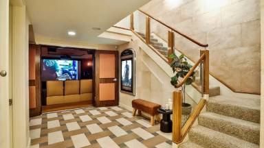 Main picture of 203 Frankfort Ave