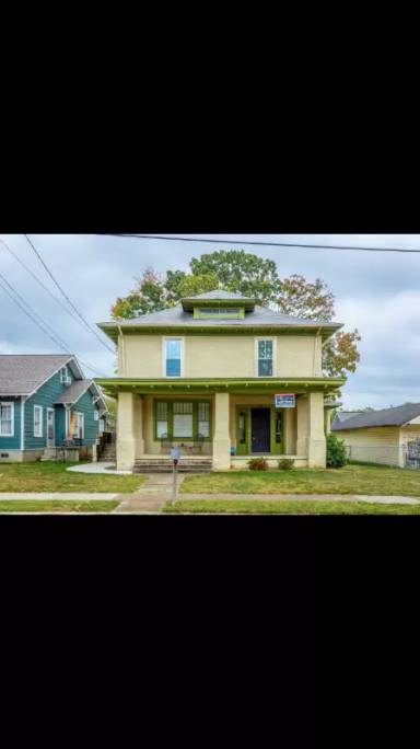 Main picture of 906 S Highland Park Ave