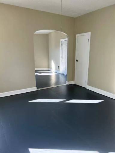 Main picture of 98 Harbor Ave