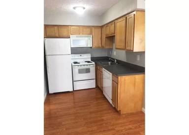 Main picture of 563 Lowell Ave