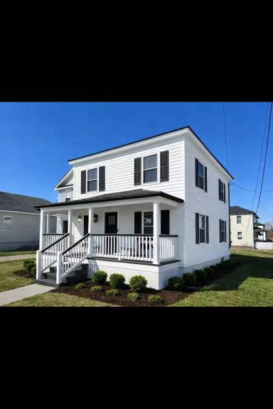 Main picture of 311 Oak St