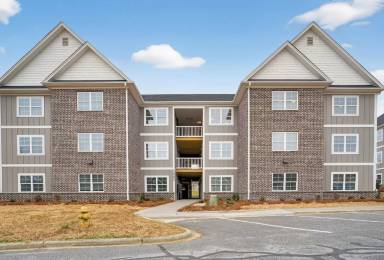 Main picture of 7055 Hanesbrook Cir