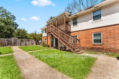 Main picture of 2415 Balis Dr