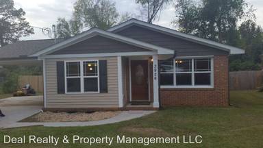 Main picture of 3926 Village Dr