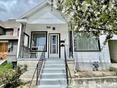 Main picture of 679 E 7th Ave