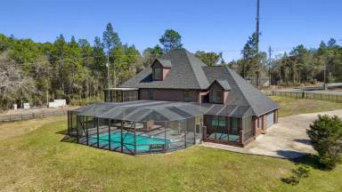 Main picture of 100 Sioux Cir