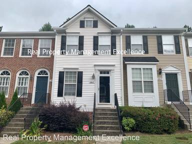Main picture of 5417 Vista View Ct
