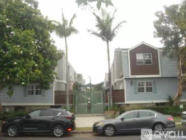 Main picture of 11919 Avon Way