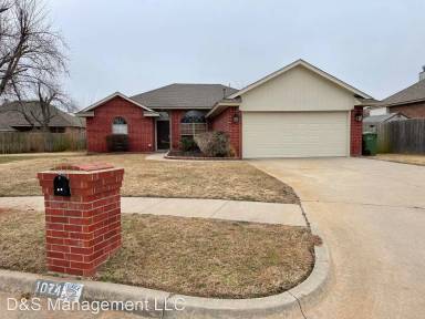 Main picture of 1074 Cinderwood Cir