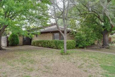 Main picture of 18825 Tupelo Ln