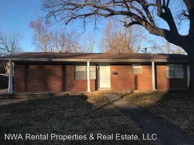 Main picture of 306 S Main St