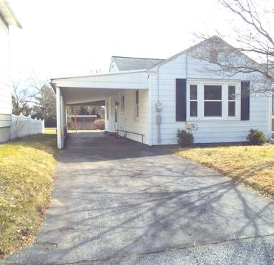 Main picture of 113 W Colebrook St