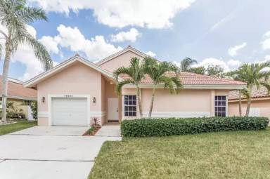 Main picture of 20540 NW 7th St