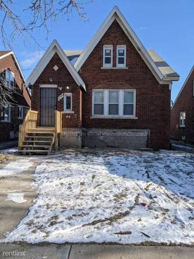 Main picture of 5768 Whittier St