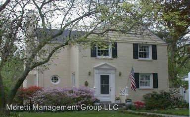 Main picture of 1706 White Oak Dr