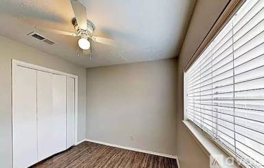 Main picture of 12623 Day Hollow Ln