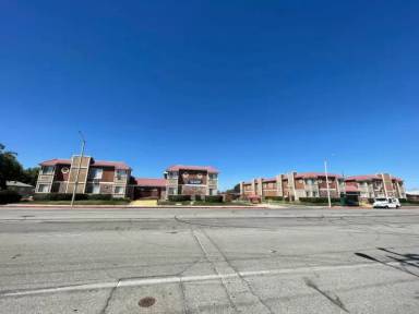 Main picture of 38729 10th St E