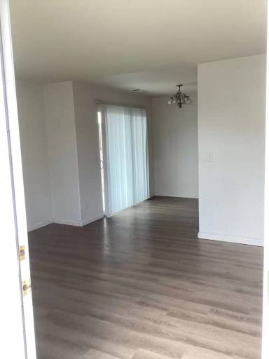 Main picture of 525 Sunny Ln