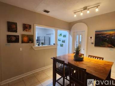 Main picture of 2138 Tilden St