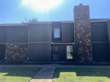 Main picture of 2202 Shadowridge Ct