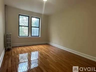 Main picture of 3515 Rochambeau Ave