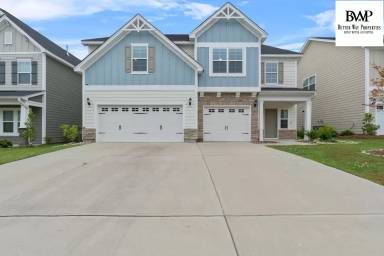Main picture of 525 Harbour Pointe Dr