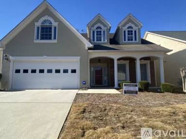 Main picture of 104 Alexandria Blvd