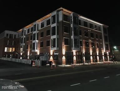 Main picture of 450 Cambridge St