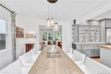 Main picture of 29 Richmondville Ave