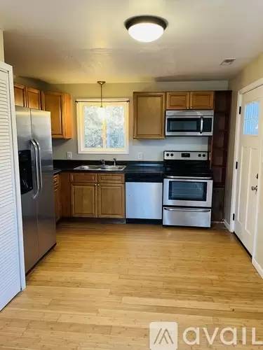 Main picture of 17 Unaka Ave