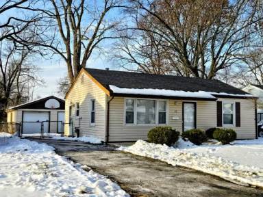 Main picture of 6 Mary Ann Ct