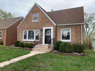 Main picture of 9825 S Avalon Ave