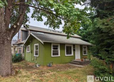 Main picture of 7105 NE Beech St