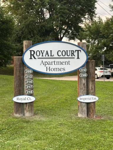 Main picture of 209 Royal Ct