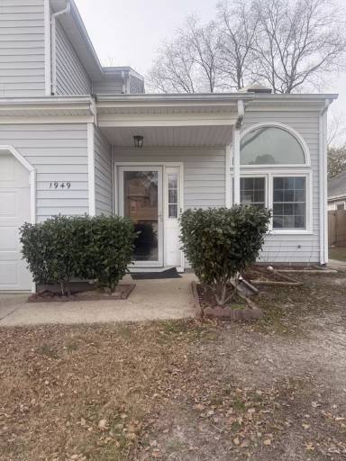 Main picture of 1949 Arlington Arch Dr