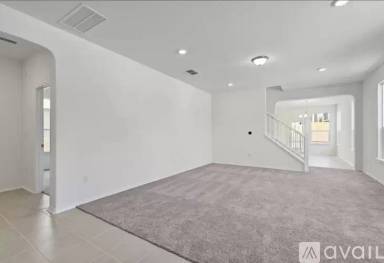 Main picture of 7700 House Finch Dr