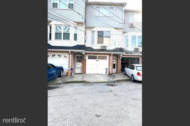 Main picture of 256 Egbert Ave